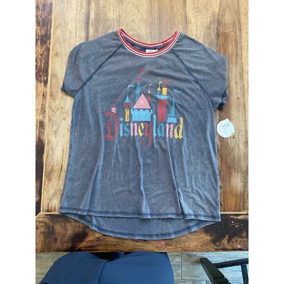 NWT DisneyLand “Disney Parks Forever Collection” Short Sleeves Shirt Size L - Picture 1 of 6